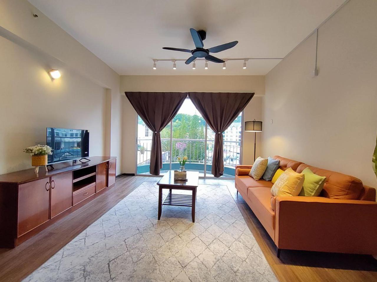 Star Regency By Plush Brinchang Luaran gambar