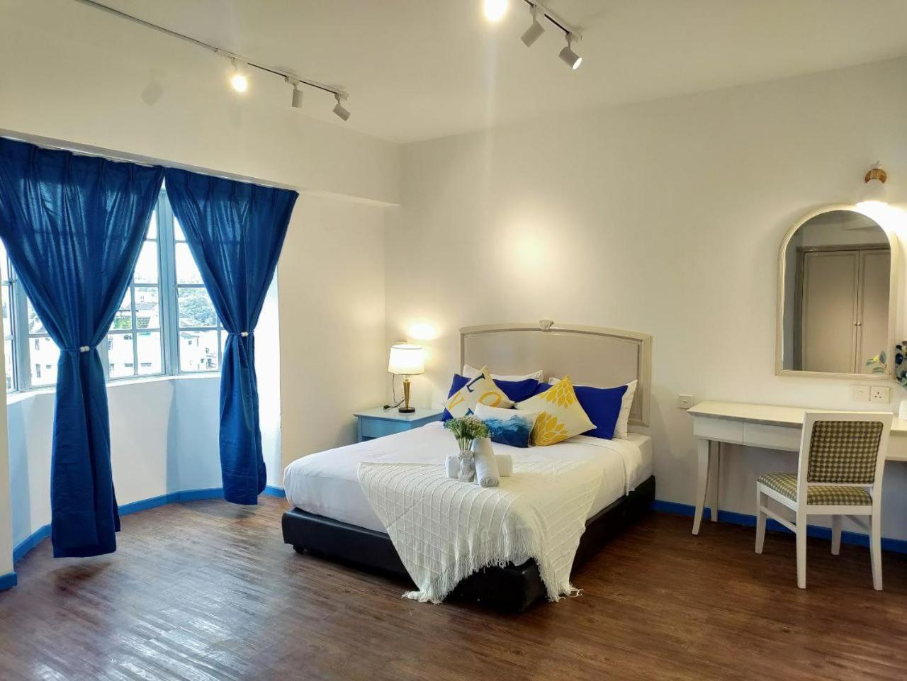 Star Regency By Plush Brinchang Luaran gambar