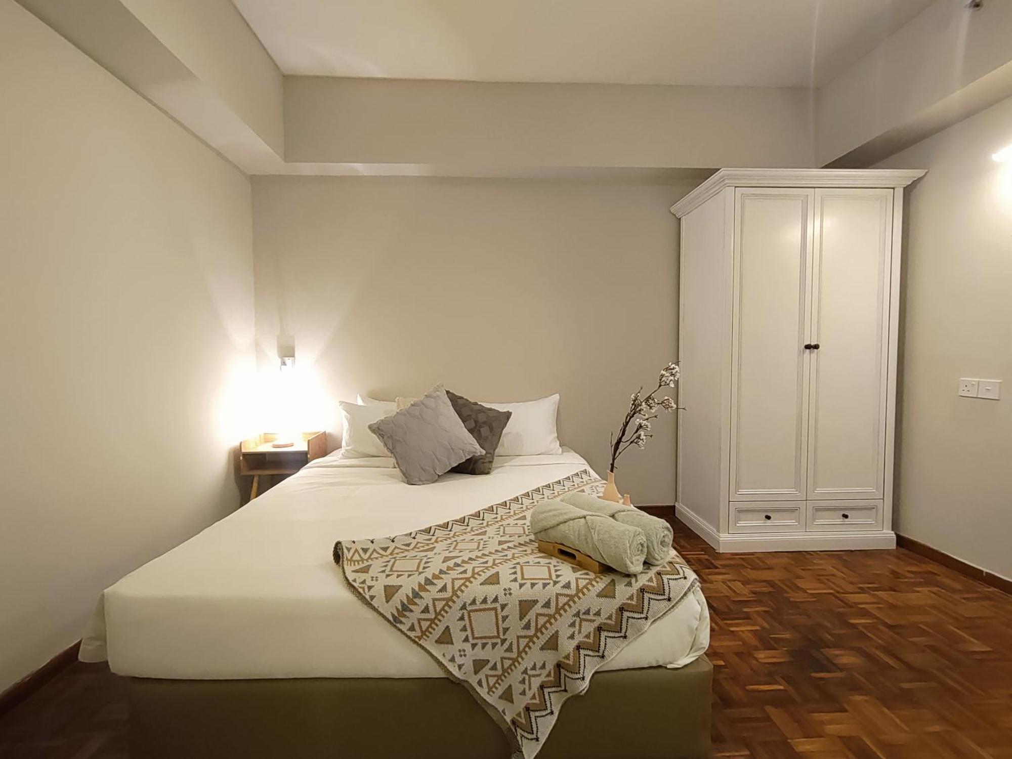 Star Regency By Plush Brinchang Luaran gambar